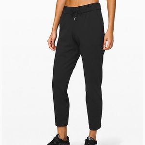 Lululemon On the Fly 7/8 Pants